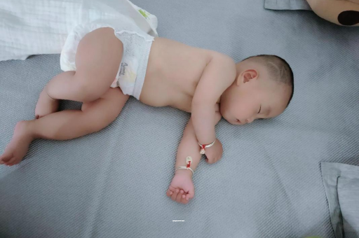 栖霞三个月宝宝头围 栖霞三个月宝宝头围